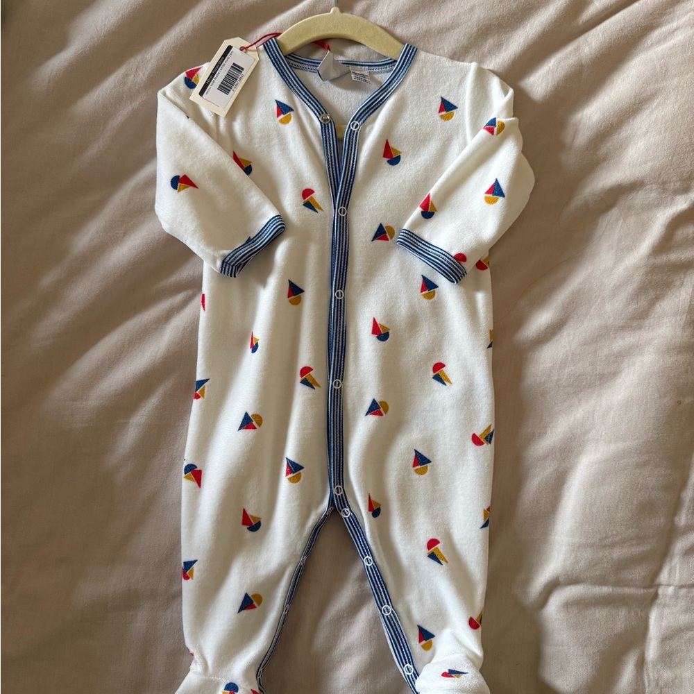 Petit Bateau White Sailboat Print Footie